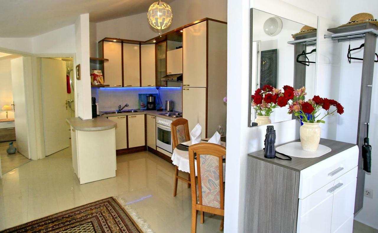 Apartment Panorama โปเรช ภายนอก รูปภาพ