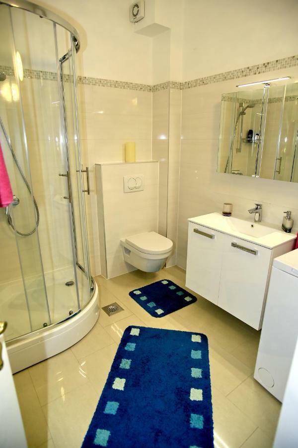 Apartment Panorama โปเรช ภายนอก รูปภาพ