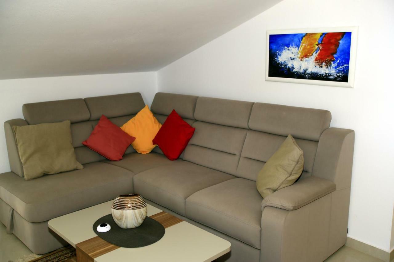 Apartment Panorama โปเรช ภายนอก รูปภาพ